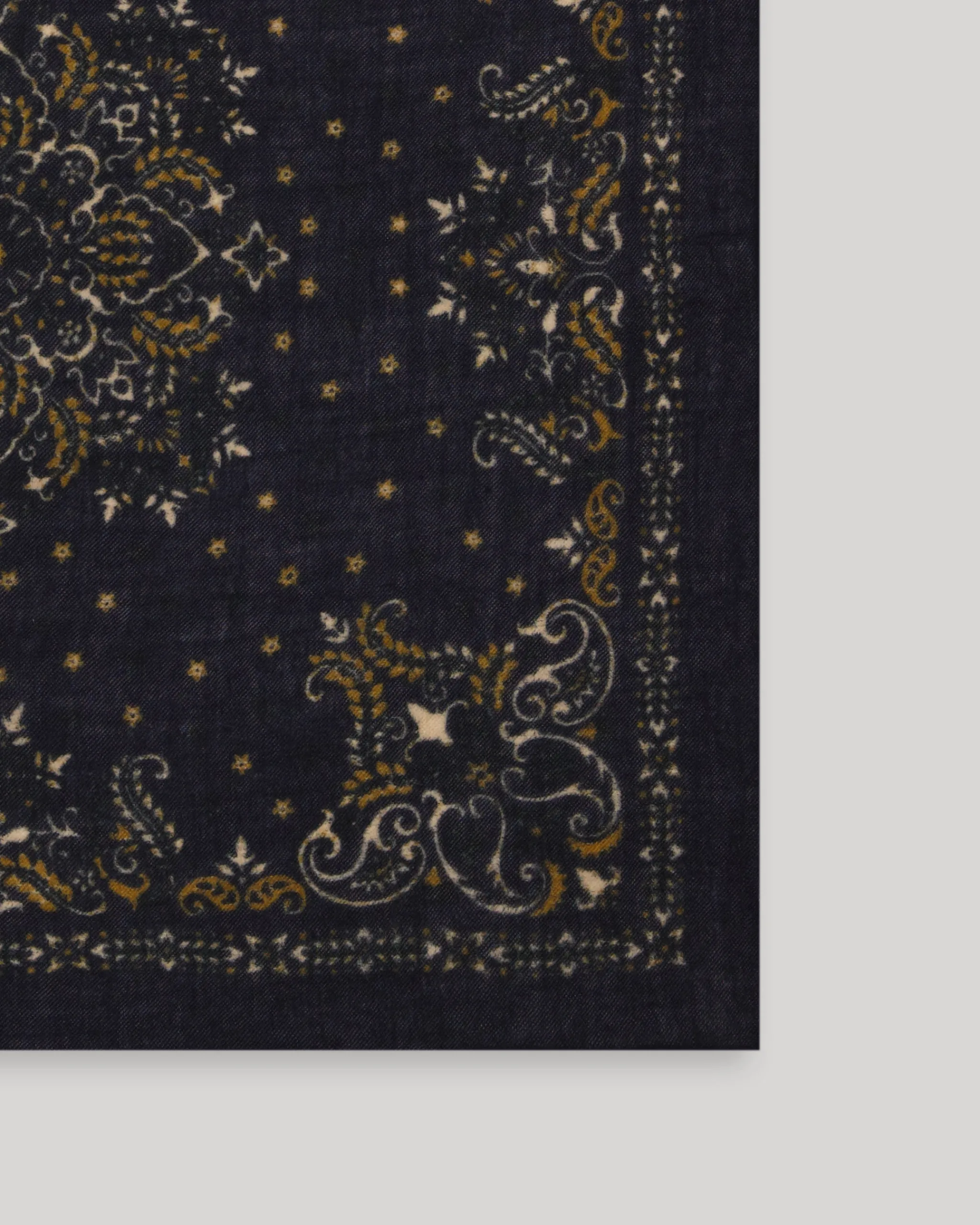 bandana_scarf_3-2.webp Bandana Scarf<Hartford Best Sale