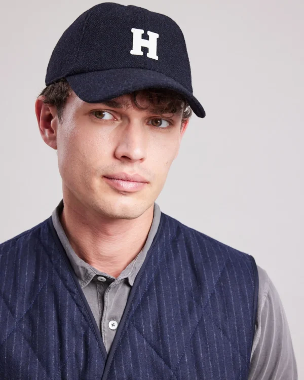 Cap H<Hartford Shop
