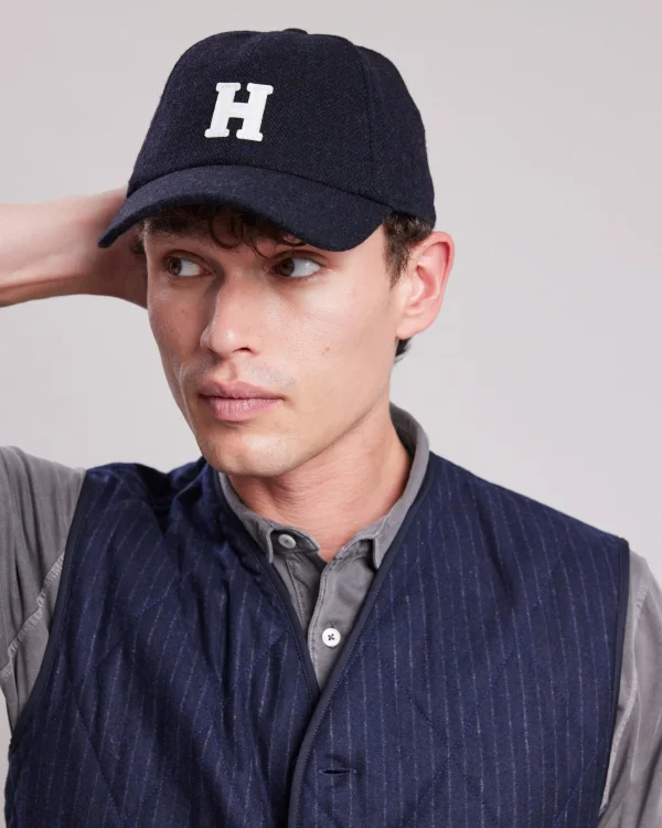 Cap H<Hartford Shop