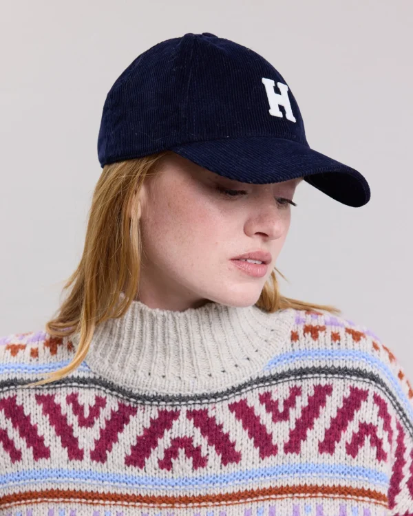Cap H<Hartford New