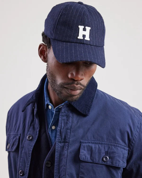 Cap H<Hartford Online