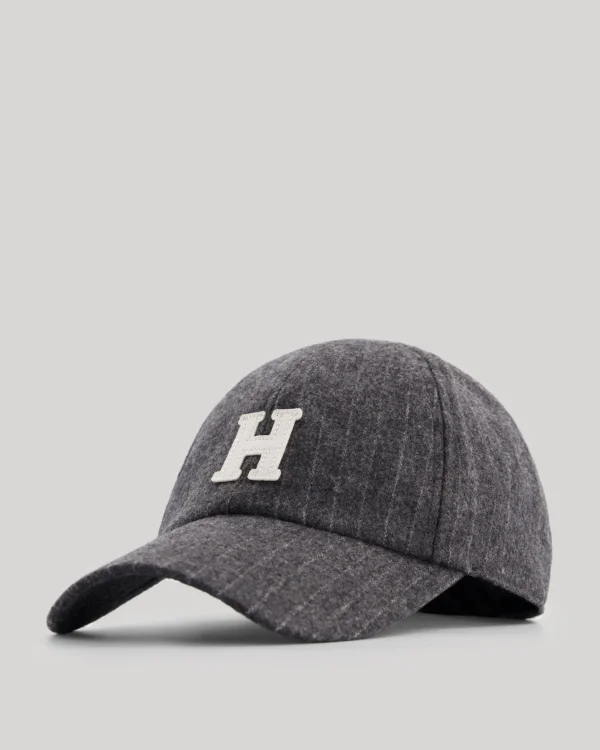 Cap H<Hartford New